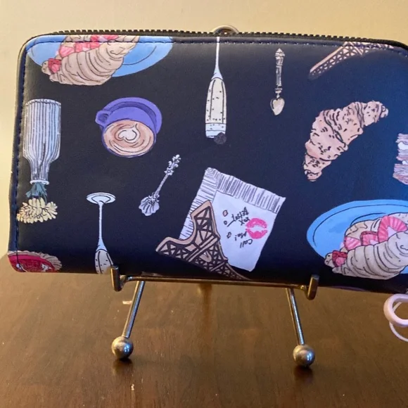 Betsey Johnson Black Wallet with Pink Bow and Parisian theme - Picture 3 of 5